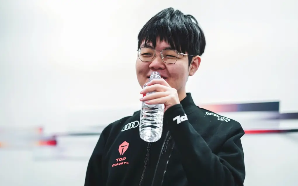 KAIYUN-JackeyLove爆冷击败拜仁，连败引爆全场！的简单介绍